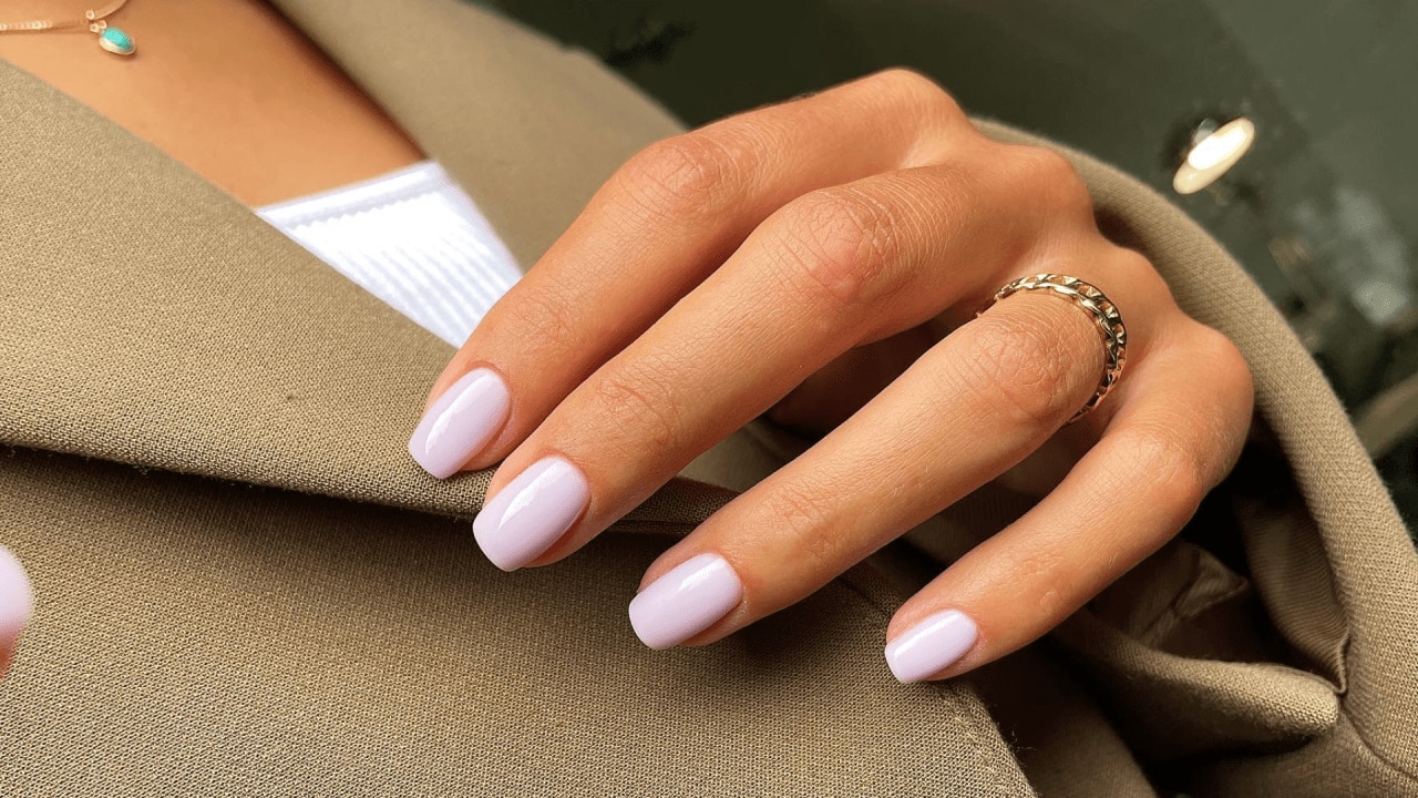 BIAB (Builder In A Bottle) Manicure